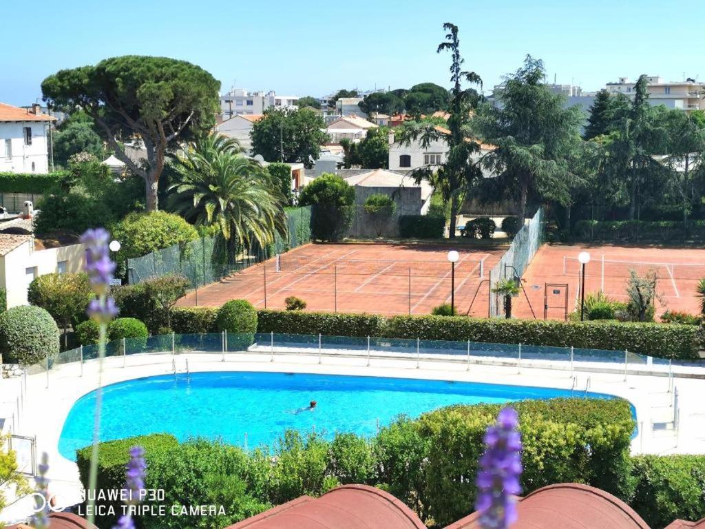 2 Pieces Climatise-Wifi / 4 Voyageurs / Boxe Prive / 2 Piscines / 2 Tennis / Petanque / Pingpong Antibes Buitenkant foto