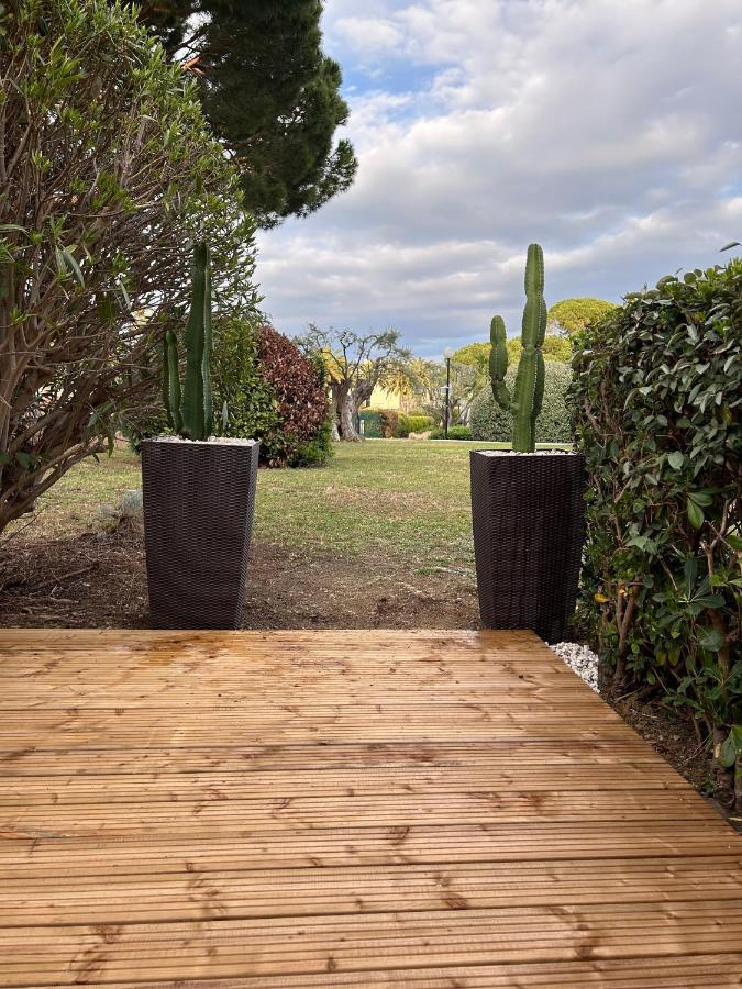 2 Pieces Climatise-Wifi / 4 Voyageurs / Boxe Prive / 2 Piscines / 2 Tennis / Petanque / Pingpong Antibes Buitenkant foto